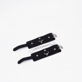 Черные кожаные наручники с хромированной фурнитурой - Crazy Handmade - купить с доставкой в Тольятти