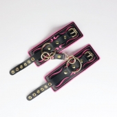 Черные кожаные наручники с розовой строчкой - Crazy Handmade - купить с доставкой в Тольятти