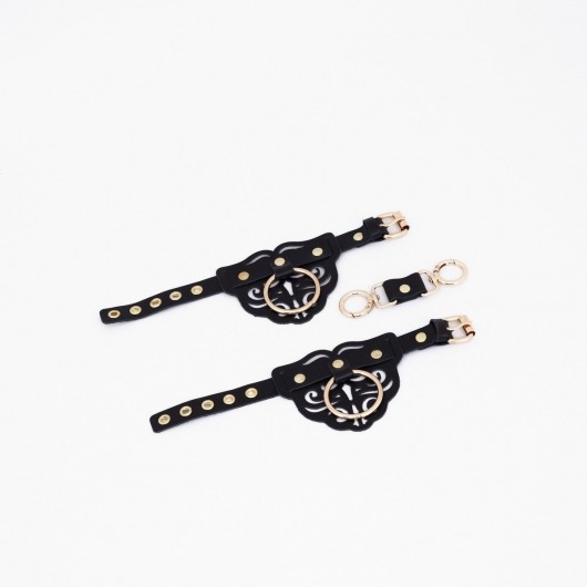 Черные кожаные наручники с клепками, кольцами и золотистой фурнитурой - Crazy Handmade - купить с доставкой в Тольятти